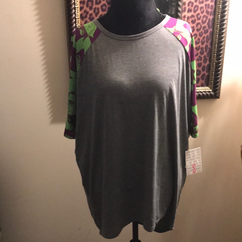 🧛🏻‍♂️LulaRoe Irma Halloween Print 🧛🏻‍♀️